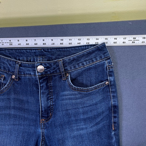 Seven7 Weekend Slim Fit Jeans Womens 6 Blue Stretch Denim Cute Comfy 1376 - Picture 4 of 10